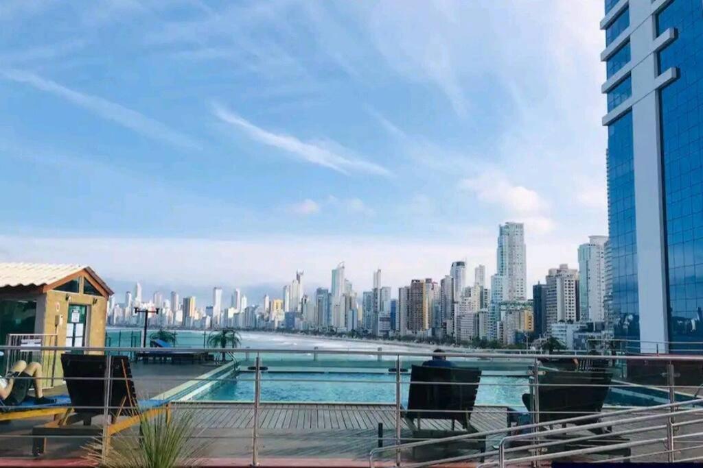 Piscina A Beira-Mar, Tranquilidade E Qualidade No Melhor De Bc Balneário Camboriú Eksteriør bilde