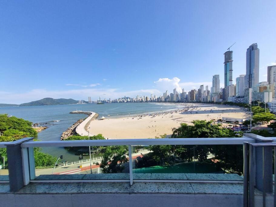 Piscina A Beira-Mar, Tranquilidade E Qualidade No Melhor De Bc Balneário Camboriú Eksteriør bilde