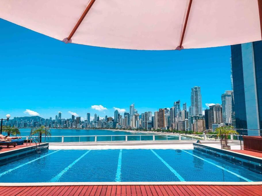 Piscina A Beira-Mar, Tranquilidade E Qualidade No Melhor De Bc Balneário Camboriú Eksteriør bilde
