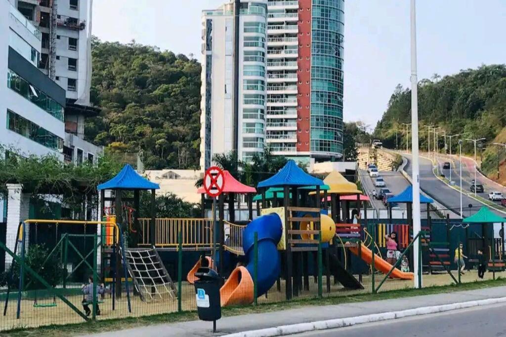 Piscina A Beira-Mar, Tranquilidade E Qualidade No Melhor De Bc Balneário Camboriú Eksteriør bilde